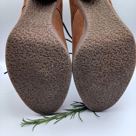 Jessica Heeled Ankle Boot - Picture 11 of 15